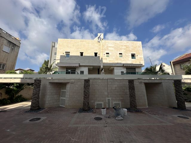 בן גוריון 68