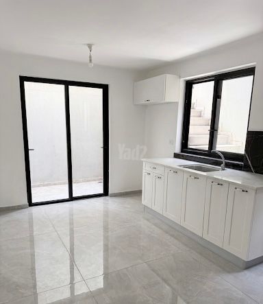 המטעים 4