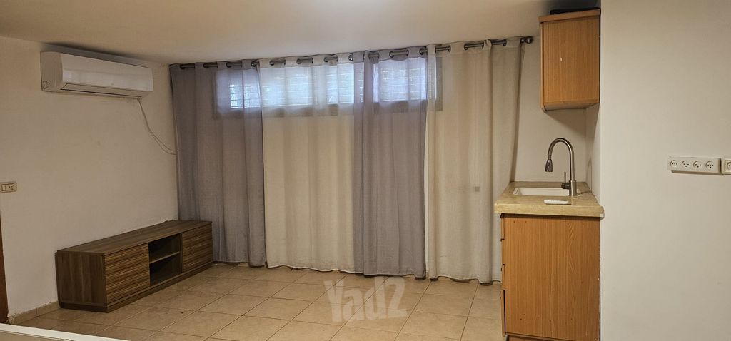 גפן 1