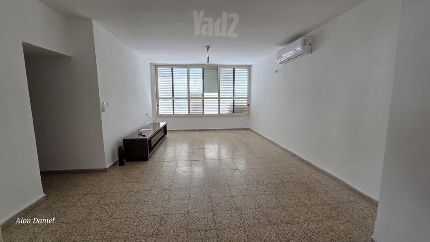 קרן היסוד 16