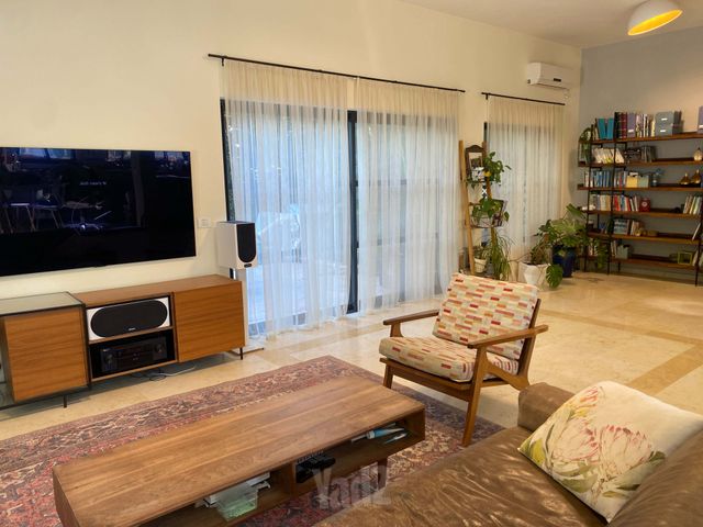 דו משפחתי להשכרה בתל אביב יפו — 5