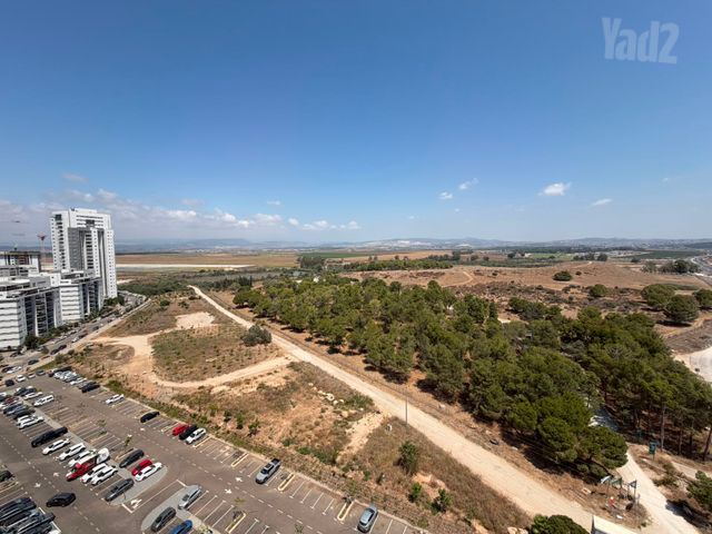 עוזי חיטמן 1