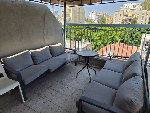 נחלת צבי 