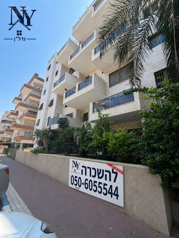 נווה יהושע, ערמונים