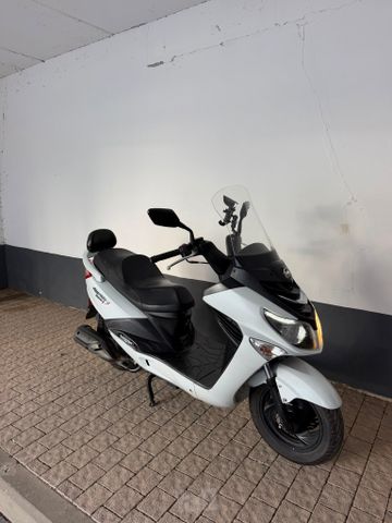מודעת רכב סאן יאנג ג'וי רייד 200