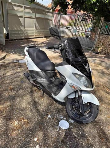 מודעת רכב סאן יאנג ג'וי רייד 125