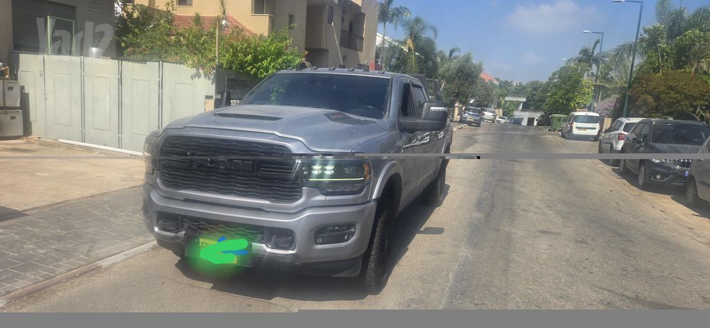 מודעת רכב דודג'