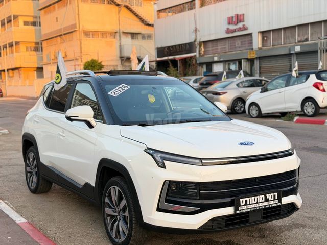 מודעת רכב ג׳יי.איי.סי E-JS4 1
