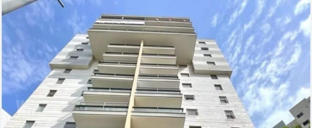 שדרות מקס ואמפרו שיין 7