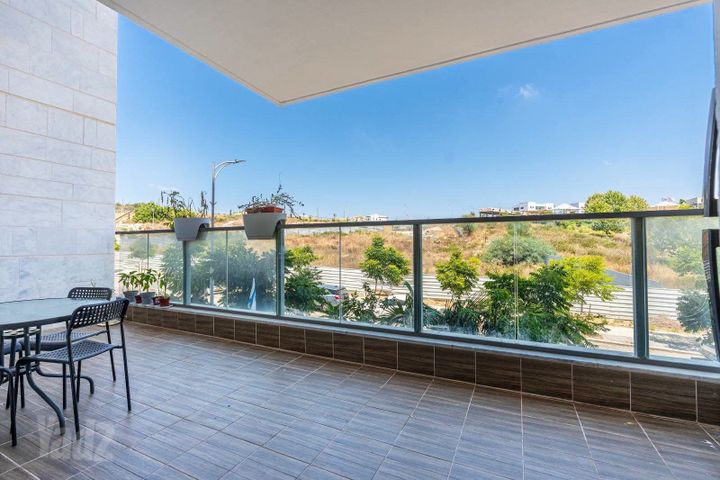 כלנית 22