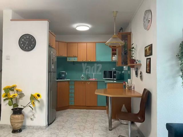 הגלעד 4