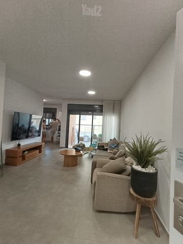 דירה, מחנה יהודה, פתח תקווה