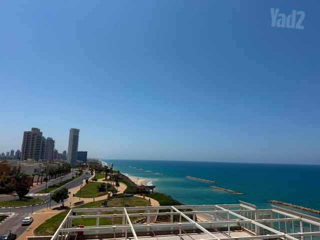 דירה, נתניה