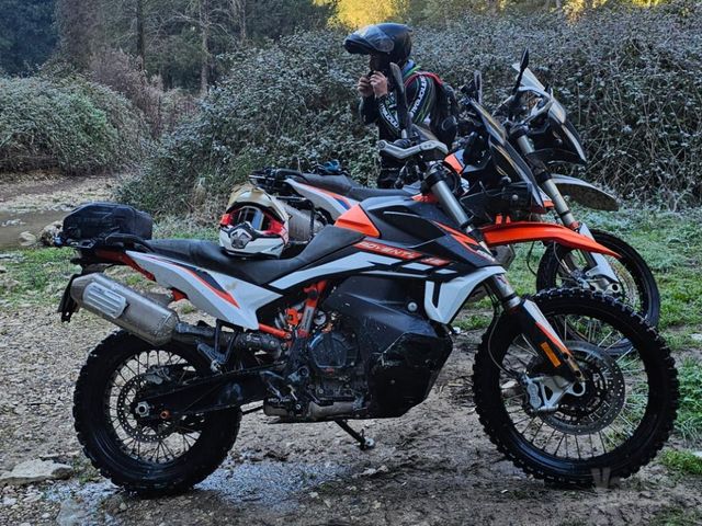 מודעת רכב KTM Adventure 890R