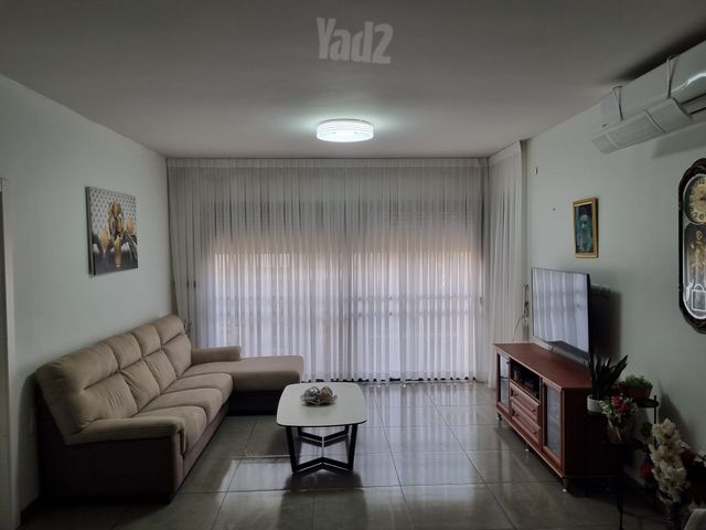מנחם רצון 12