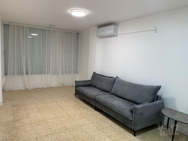 ארלוזורוב 82