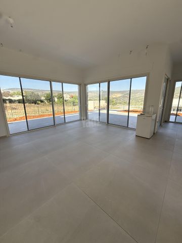 צופית 1
