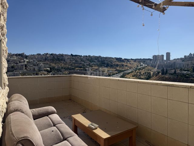 דירה להשכרה בירושלים — 2