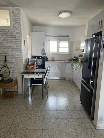 שכונה ו'