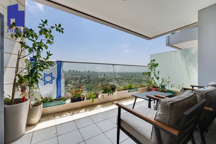 Givatayim, Israel 2