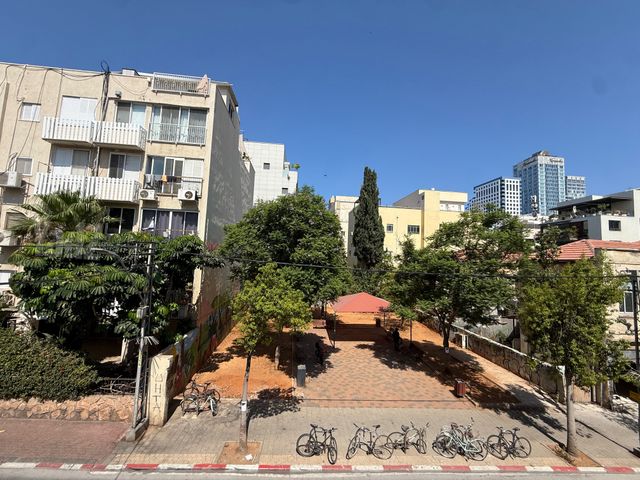 הכובשים 9