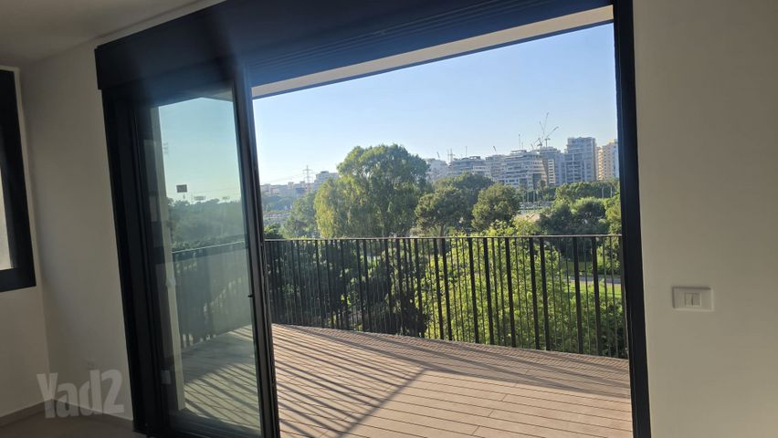 בני דן 52