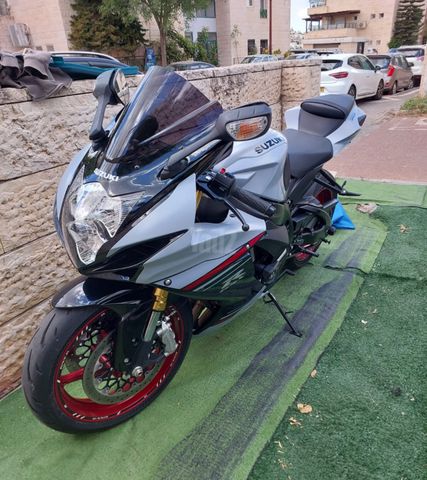 מודעת רכב סוזוקי GSX-R750