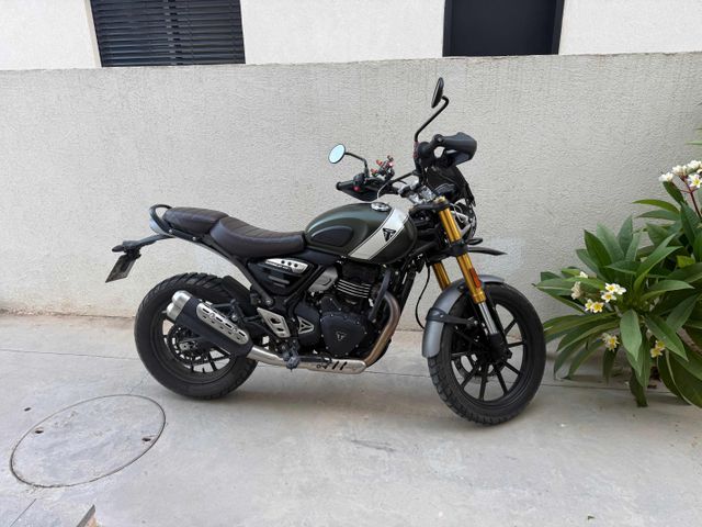 מודעת רכב טריומף Scrambler 400 X