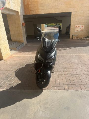 מודעת רכב סאן יאנג ג'וי-מקס 250