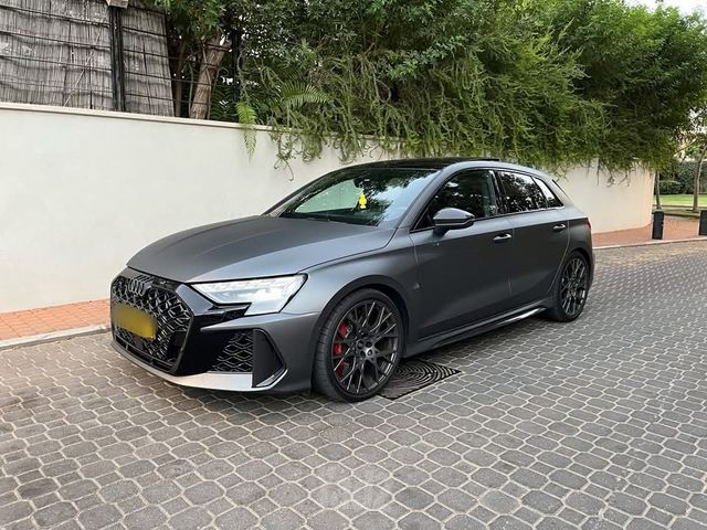 מודעת רכב אאודי RS 3