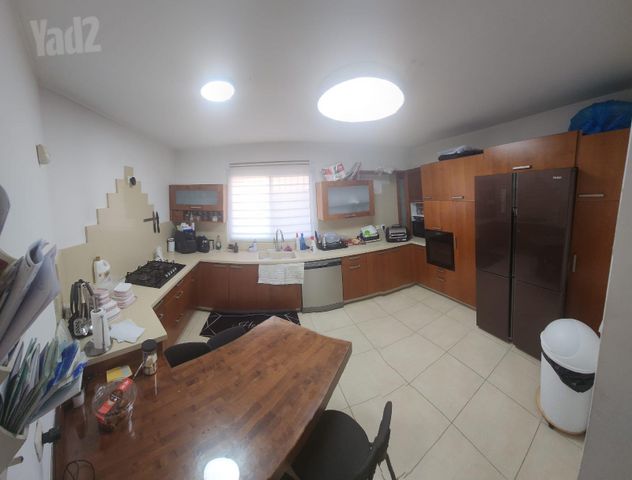 האיכרים 52