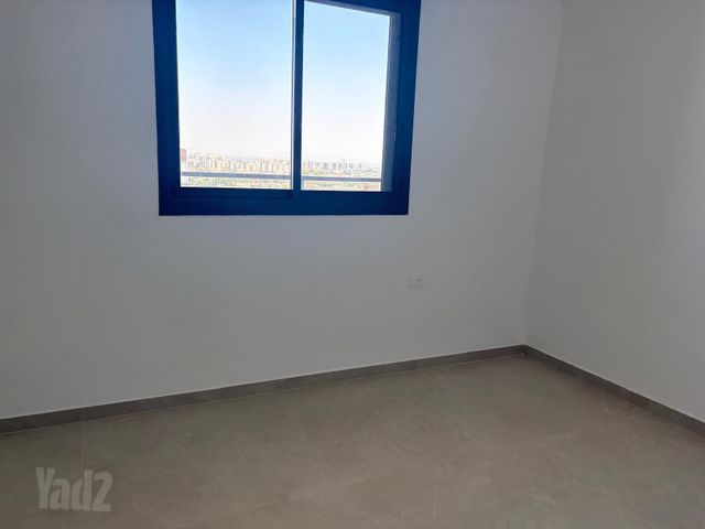 מניה שוחט 3