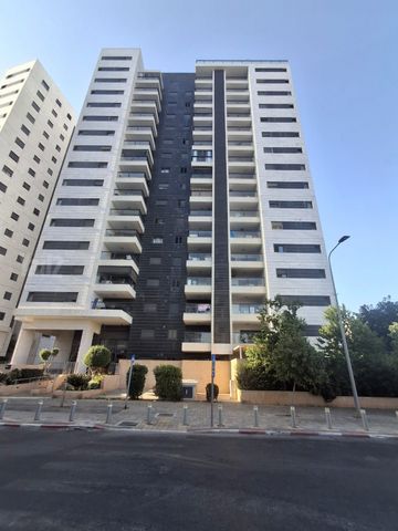 חיים לסקוב 7