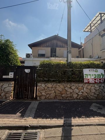 יבנה 