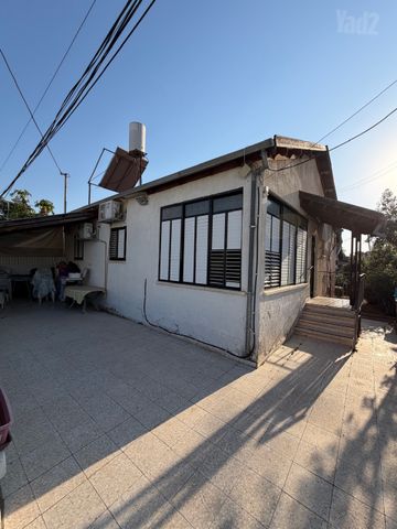 Petah Tikva, Israel 12