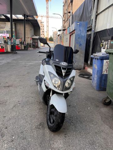 מודעת רכב סאן יאנג ג'וי רייד 125