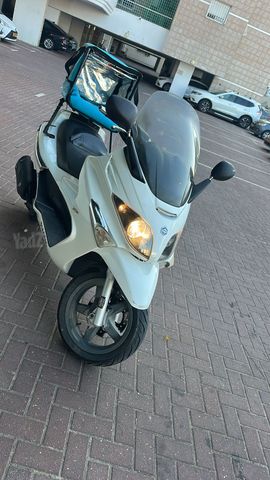 מודעת רכב פיאג'ו MP3 250