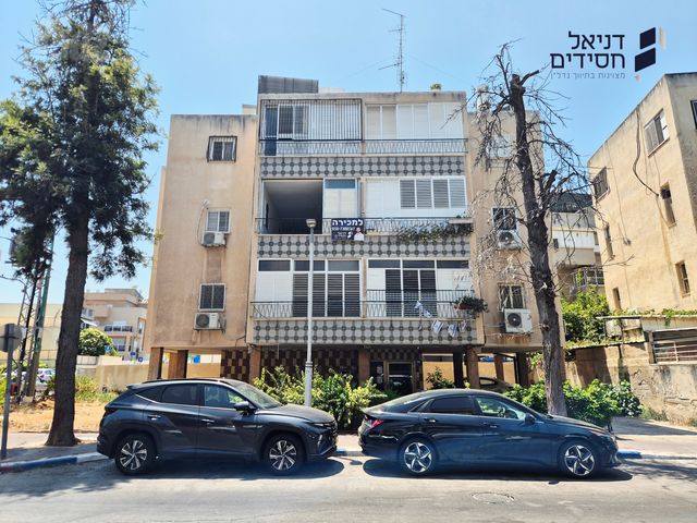 רחבעם זאבי 26