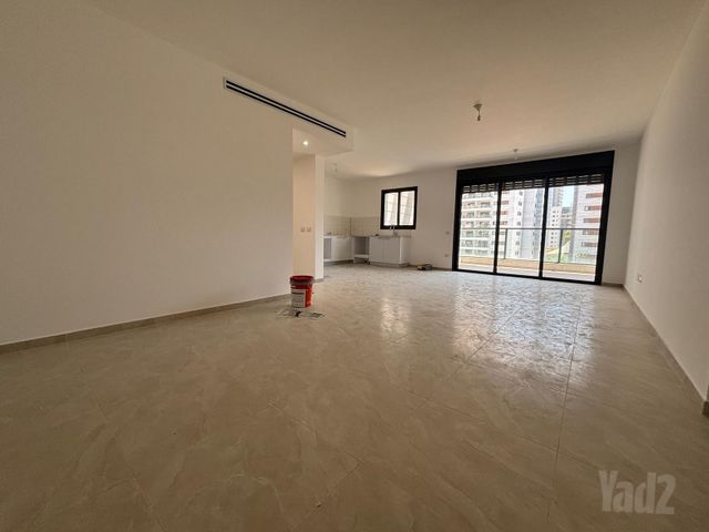 אסתר ארדיטי 10