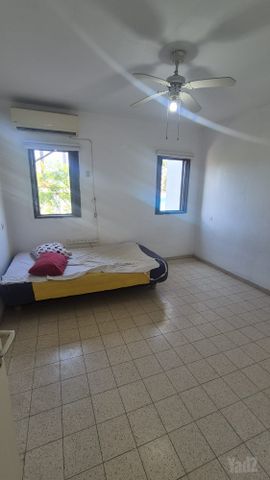 Givatayim, Israel 4
