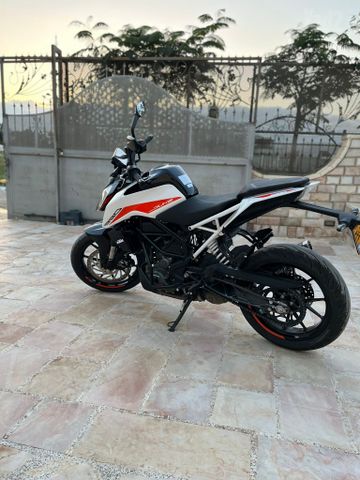 מודעת רכב KTM Naked Duke 390