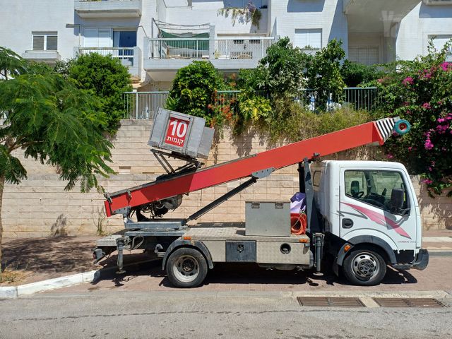 מודעת רכב מנוף