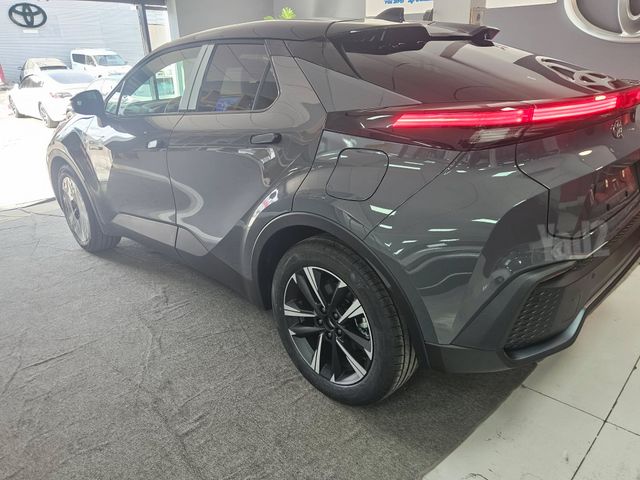 מודעת רכב טויוטה C-HR 1
