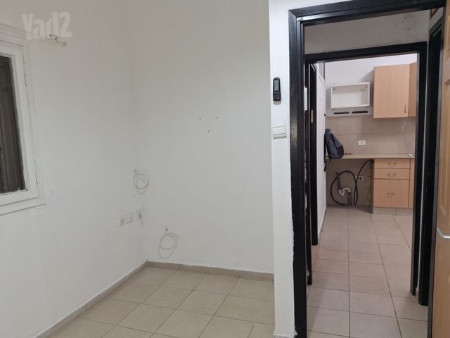 קרסקי 17
