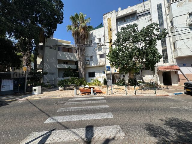 בן יהודה 21