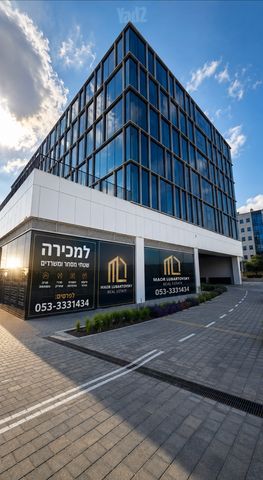 פנחס ספיר 