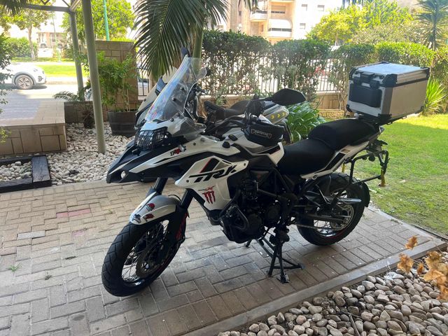 מודעת רכב בנלי TRK502X