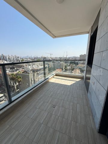 חנה סנש 16