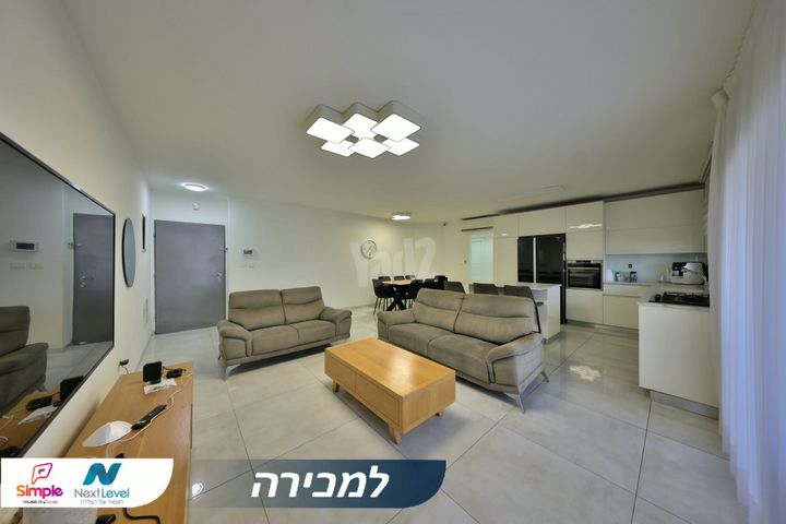 העצמאות 27