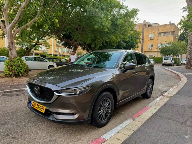 מודעת רכב מאזדה CX-5